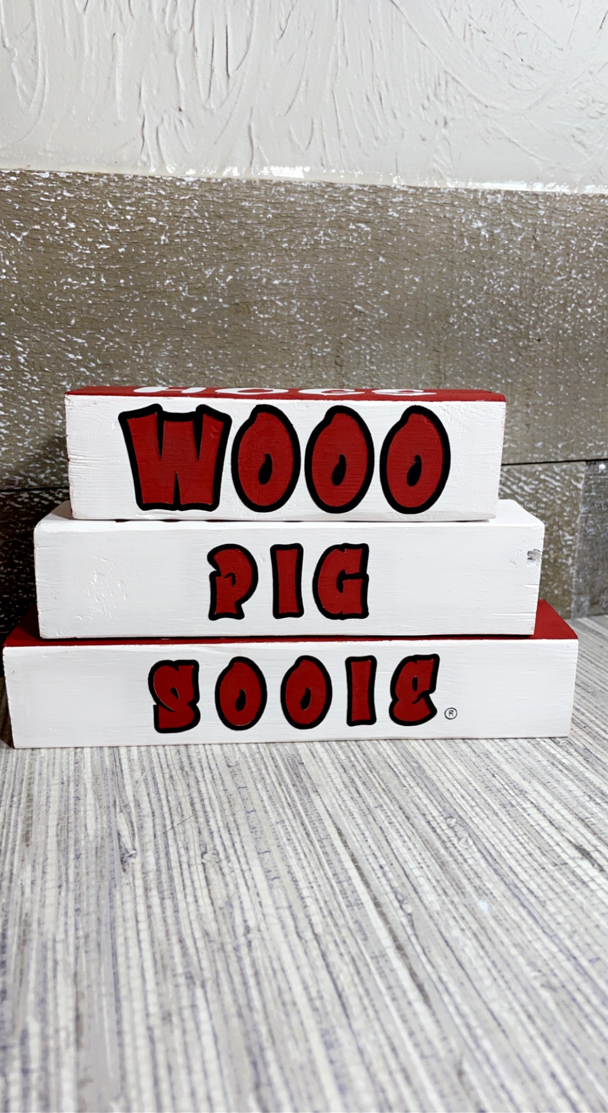 Arkansas Razorbacks block set